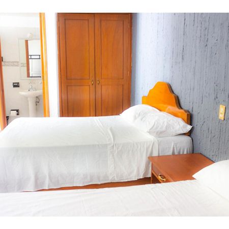 Oyo Hotel San Felipe Inn Oaxaca ภายนอก รูปภาพ